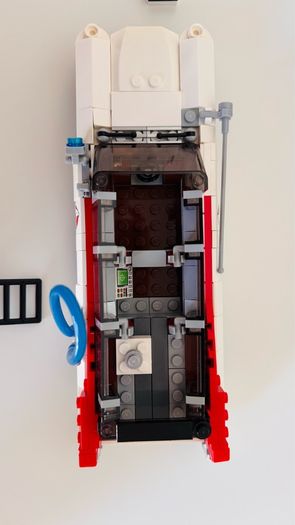 LEGO Ideas: Ghostbusters Ecto-1 #21108