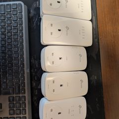 Powerline adapters - TP-Link AV1300 Gigabit Passthrough Wi-Fi - 5 piece set.