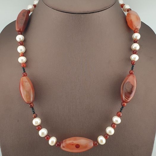 Vintage African Carnelian & Fresh Water Authentic Pearl Necklace
