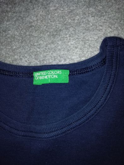 Girls Benetton top
