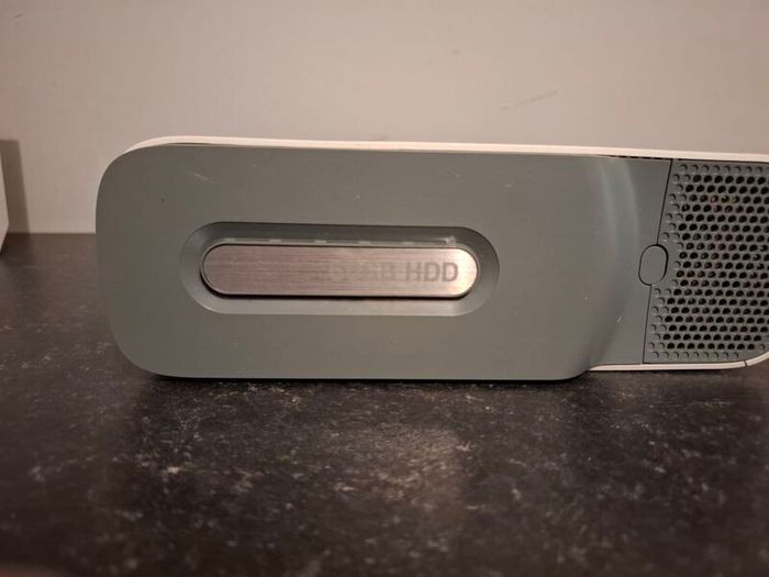 Xbox 360 & Nitendo Wii Bundle