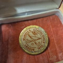 Vintage 1992 Munster School Girls League Pin