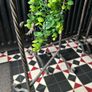Fluer de lis verde planters Image 6