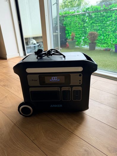 Anker SOLIX F2000 PowerHouse 767 2048Wh Portable Power Station