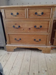 Chest of drawers