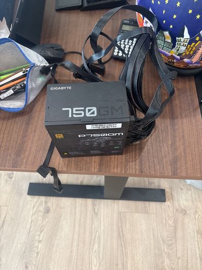 P750 Gigabyte power supply