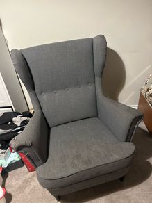 Wing arm chair