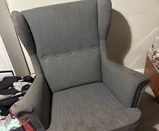 Wing arm chair