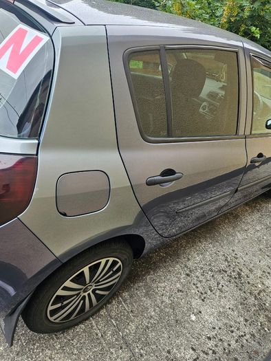 2009 Renault Clio 16v 1.2 5 door