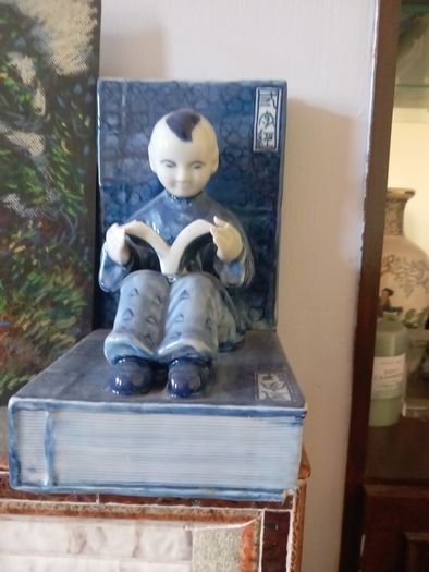 chinese shelf book ends.