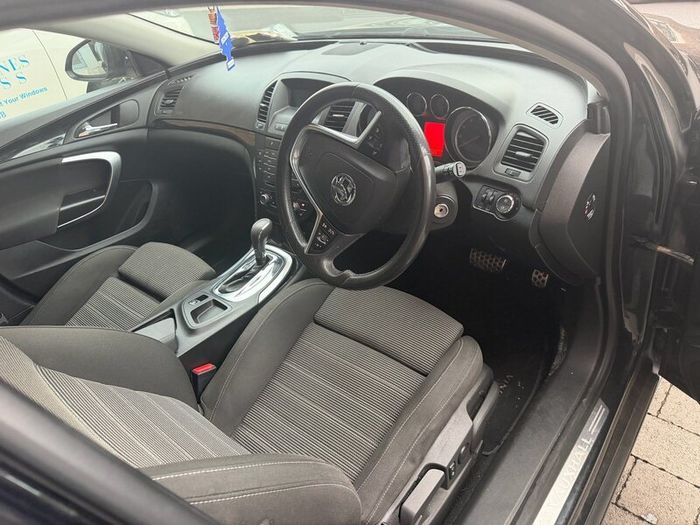 Insignia Sri Auto