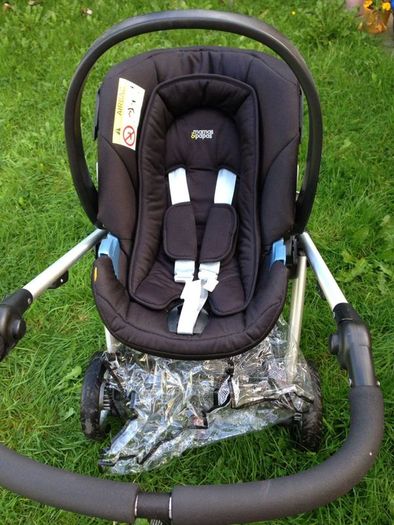 Mamas and Papas Pushchair, Car Seat,  2 rain covers