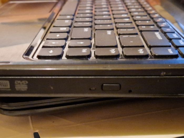 DELL Inspiron N4050 Intel Core i5-2450M 2.5GHz 4GB Ram  300GB HDD, windows 10 Home, Microsoft Edge, Chrome