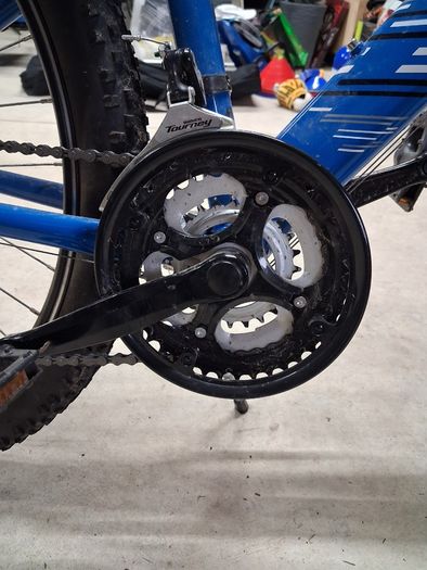 Apollo  adults bike