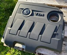 Skoda Octavia 1.6 tdi engine cover