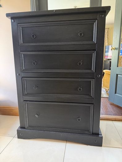 Chest of Drawers