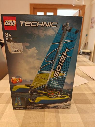 lego technic Catamaran