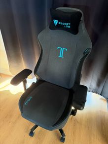 Secret Lab Titan Gaming Chair