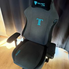 Secret Lab Titan Gaming Chair