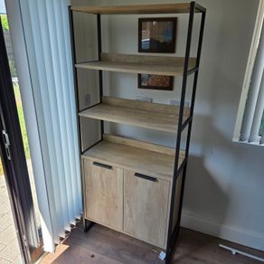 Beautiful cabinet 180 H x 83 W x 35 D