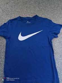 boy's NIKE t-shirt . Age 6/7