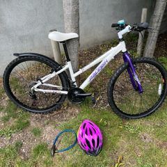 Girls Raleigh Bike