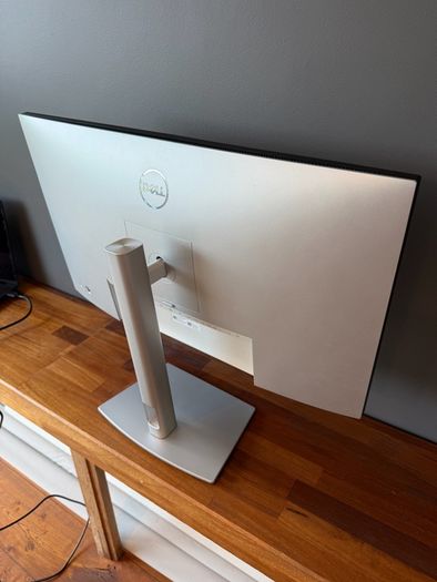 Dell 27" 4K Monitor U2723QE