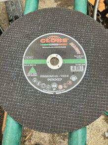 Stone cutting discs