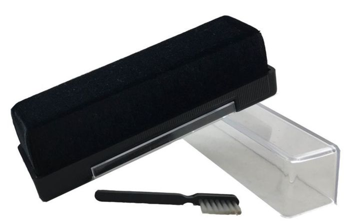Vinyl Record Anti-static Velvet Cleaning Pad (+ Stylus Brush)- Wet & Dry Cleaning - FREE POSTAGE!