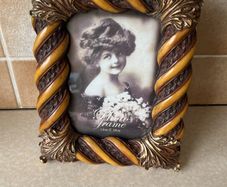 Vintage Victorian Decorative Resin Photo Frame 13 x18cm