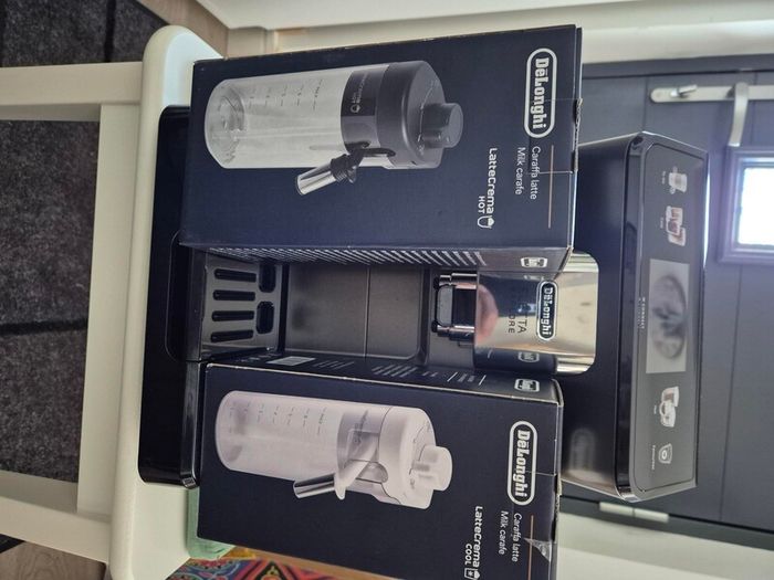 Delonghi Eletta Explore ECAM450.86.T Smart Bean to Cup Coffee Machine