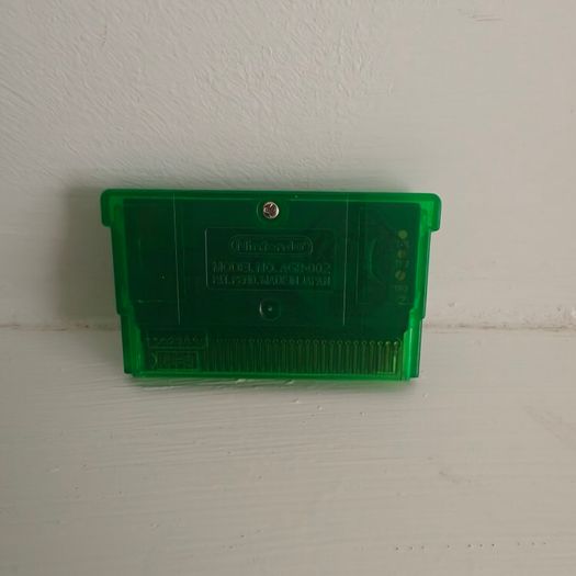 Pokemon Emerald Gameboy Advance GBA