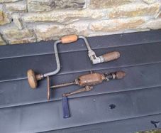 Lot of 2 vintage drill possible to post