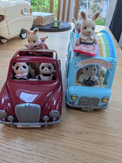 sylvanian car & minibus