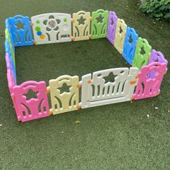 Play pen