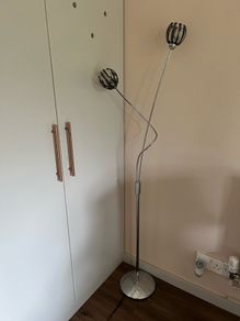 Lovely 2 x bulb floor lamp.