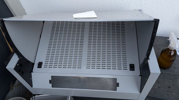 Integrated Cooker Hood - Excellent Condition