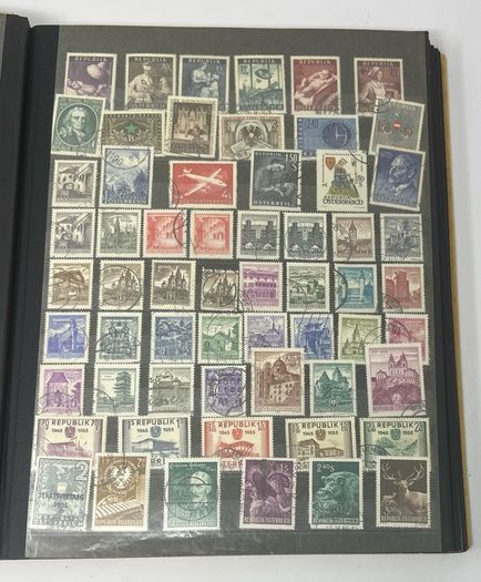 Collection: Austria (Osterreich) Stamps both mint an commemorative stamps on 45 pages
