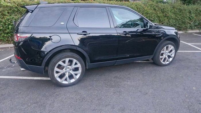 Land rover discovery sport