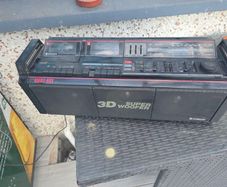 Hitachi 3D Super Woofer retro radio Cassette Recorder
