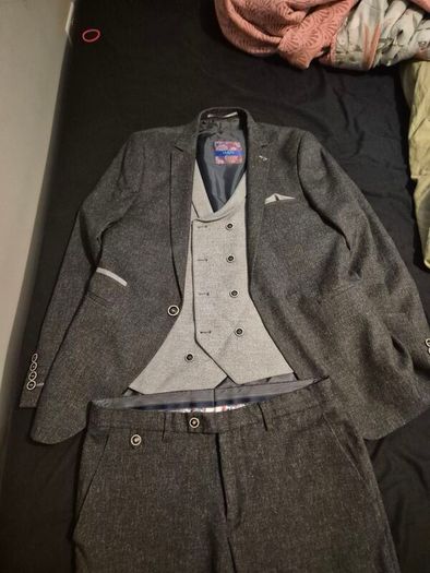 3 piece suit