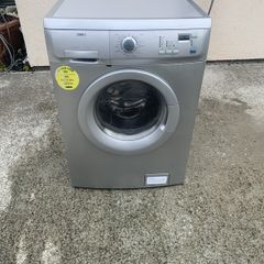 washing/dryer  Zanussi 6 kg 1200 spin . .