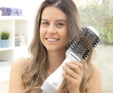InnovaGoods Ionic Dryer and Volumising Brush Volumio 1000W White/Grey