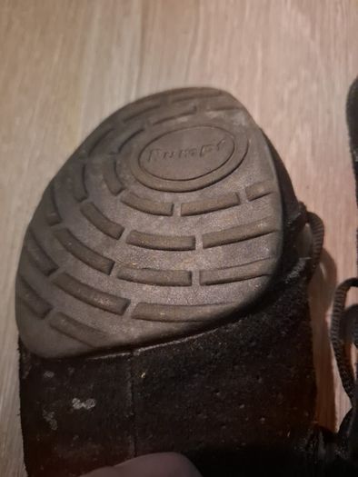 dance shoes