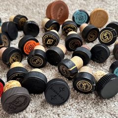 Whiskey-whisky cork/corks used - 50+ pcs
