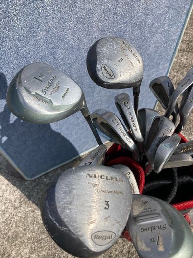 wilson bag and various clubs