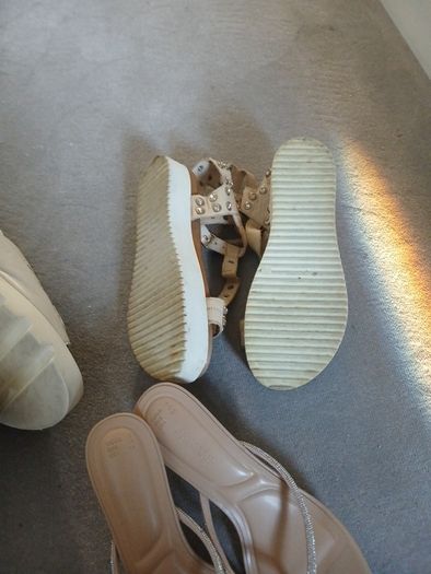 sandles