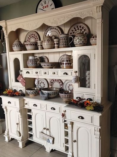 solid kitchen dresser delivery arranged