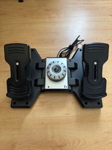 Logitech G Saitek PRO Flight Rudder Pedals