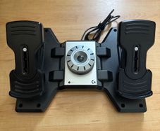 Logitech G Saitek PRO Flight Rudder Pedals